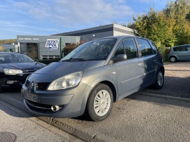 RENAULT MEGANE SCENIC DYNAMIQUE 2.0 16V 150CH