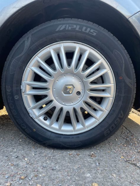 RENAULT MEGANE SCENIC DYNAMIQUE 2.0 16V 150CH