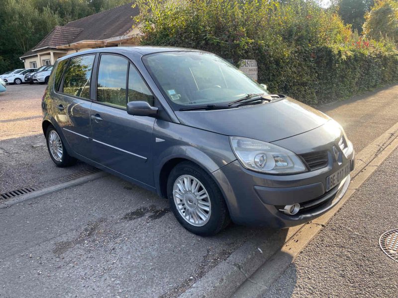 RENAULT MEGANE SCENIC DYNAMIQUE 2.0 16V 150CH