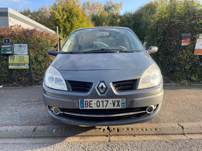 RENAULT MEGANE SCENIC DYNAMIQUE 2.0 16V 150CH
