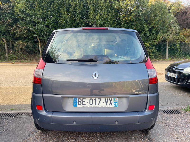 RENAULT MEGANE SCENIC DYNAMIQUE 2.0 16V 150CH