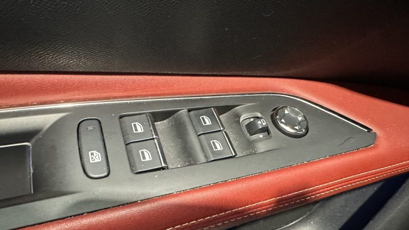 Peugeot 3008 1.5 BlueHDI 130ch GT - Intérieur Cuir