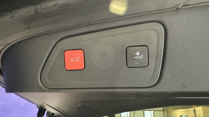 Peugeot 3008 1.5 BlueHDI 130ch GT - Intérieur Cuir