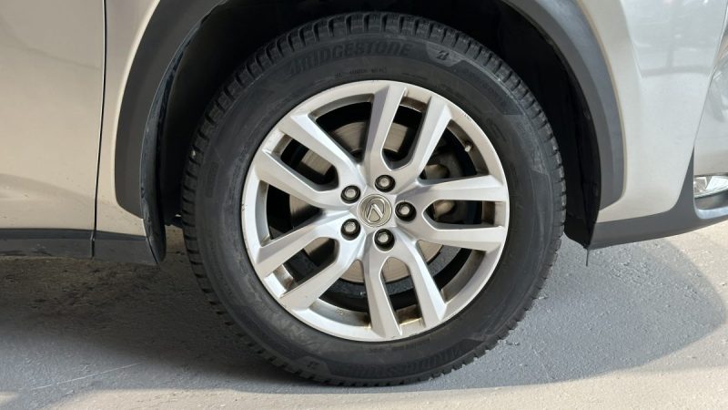 Lexus NX 300h 2.5 197ch Luxe e-CVT 4WD - Toit ouvrant - Attelage amovible