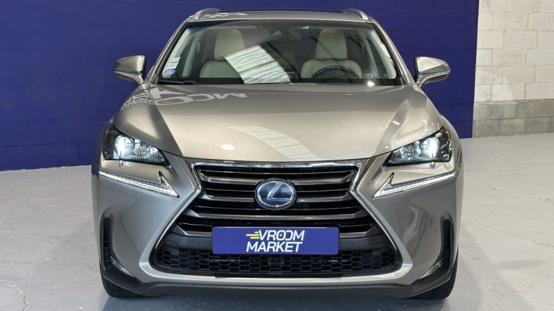 Lexus NX 300h 2.5 197ch Luxe e-CVT 4WD - Toit ouvrant - Attelage amovible