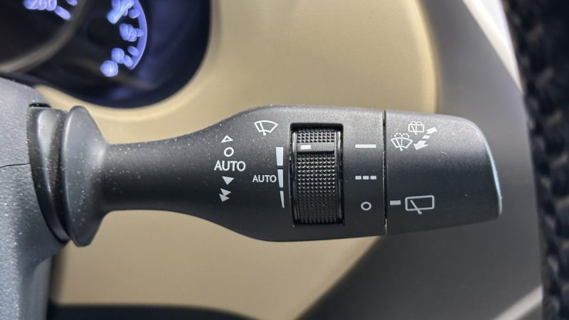 Lexus NX 300h 2.5 197ch Luxe e-CVT 4WD - Toit ouvrant - Attelage amovible