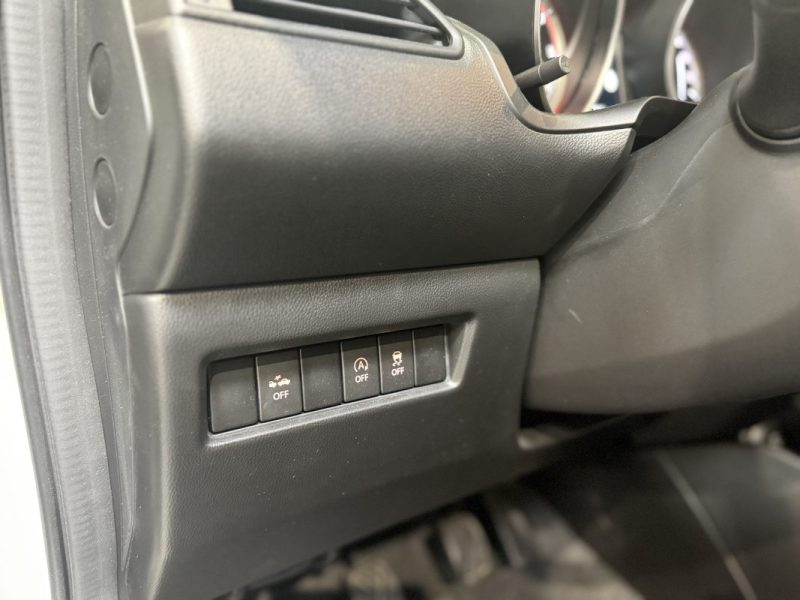 SUZUKI SWIFT 1.2 DUALJET HYBRID 83CH AVANTAGE / PREMIERE MAIN / 9500km