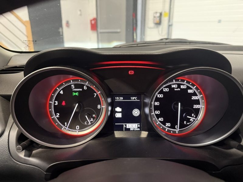 SUZUKI SWIFT 1.2 DUALJET HYBRID 83CH AVANTAGE / PREMIERE MAIN / 9500km