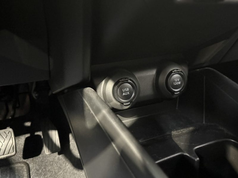 SUZUKI SWIFT 1.2 DUALJET HYBRID 83CH AVANTAGE / PREMIERE MAIN / 9500km