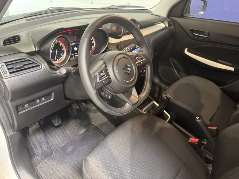 SUZUKI SWIFT 1.2 DUALJET HYBRID 83CH AVANTAGE / PREMIERE MAIN / 9500km
