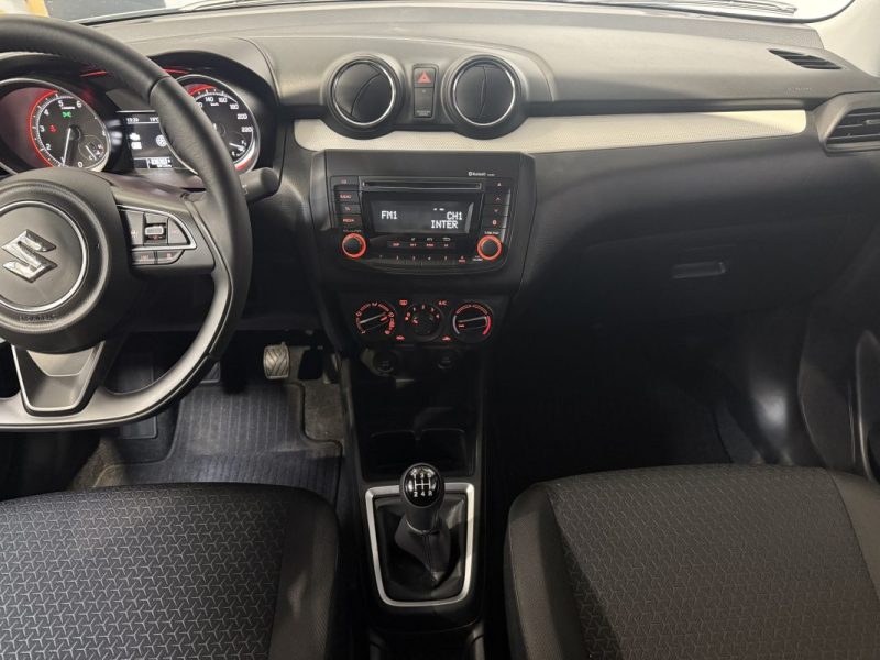 SUZUKI SWIFT 1.2 DUALJET HYBRID 83CH AVANTAGE / PREMIERE MAIN / 9500km