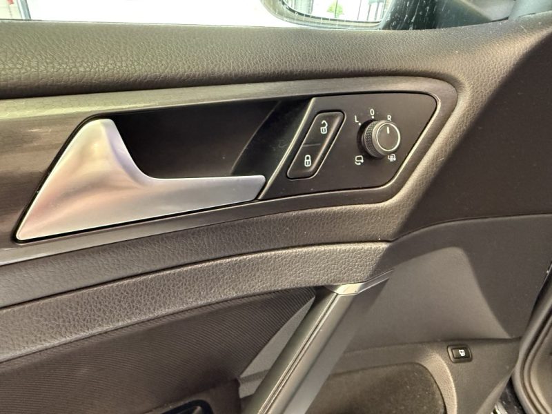 Volkswagen Golf 7.5 GTE 1.4 TSI 204CH DSG6 - Historique d'entretien - CarPlay - Virtual Cockpit