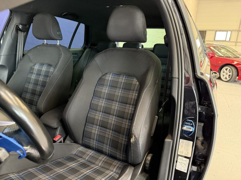 Volkswagen Golf 7.5 GTE 1.4 TSI 204CH DSG6 - Historique d'entretien - CarPlay - Virtual Cockpit