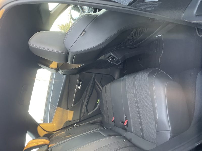 PEUGEOT 3008 1.5 BlueHDI 130CH EAT8 GT Line / CarPlay - Caméra De Recul - Line Assist