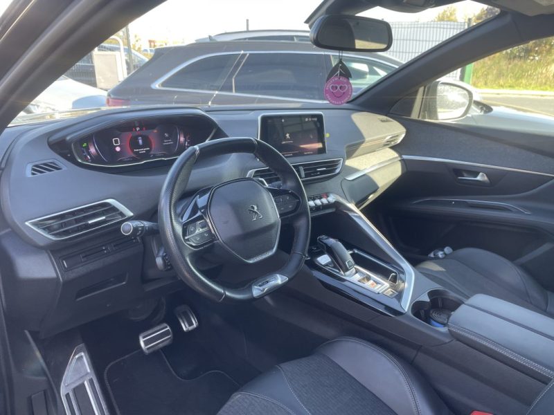 PEUGEOT 3008 1.5 BlueHDI 130CH EAT8 GT Line / CarPlay - Caméra De Recul - Line Assist