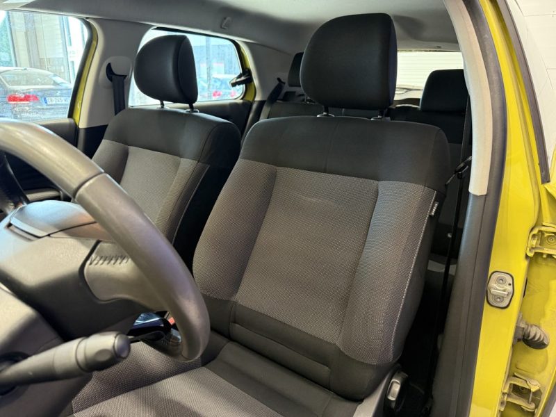 Citroën C4 Cactus 1.2 82ch Feel - Disques et plaquettes neufs - Pneus AV neufs