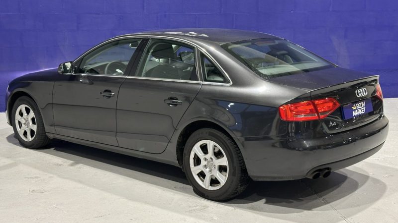 Audi A4 B8 1.8 TFSI 120ch Attraction Multitronic