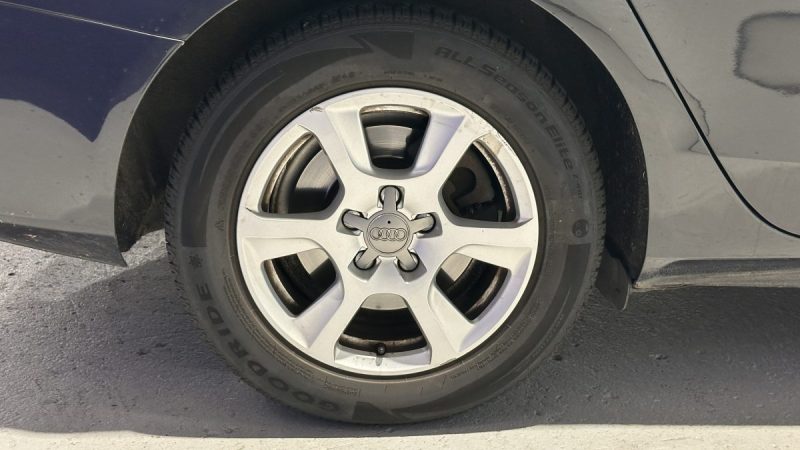 Audi A4 B8 1.8 TFSI 120ch Attraction Multitronic