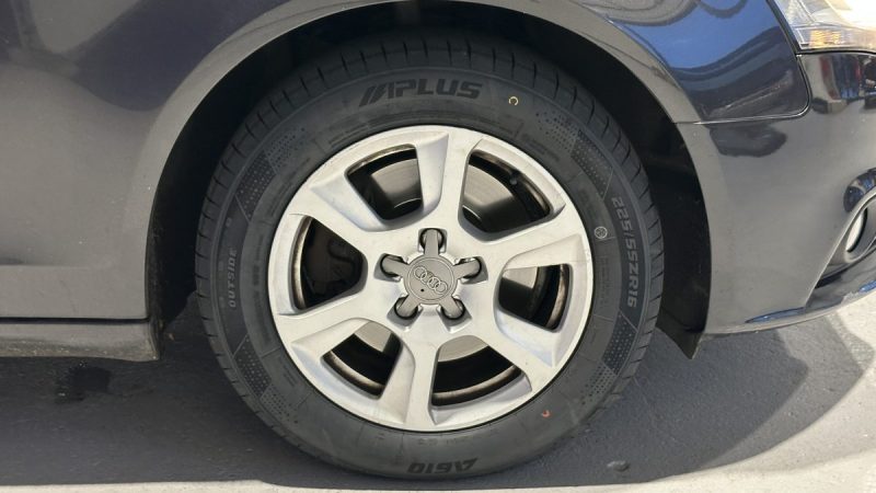 Audi A4 B8 1.8 TFSI 120ch Attraction Multitronic