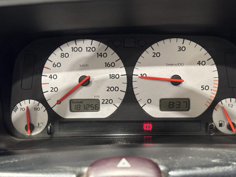 Volkswagen Golf 3 1.8 75ch Coast - Distribution faite - Dossier de factures