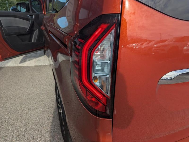 Renault Kangoo 1.5 Blue dCi - 115 BV EDC III COMBI Techno