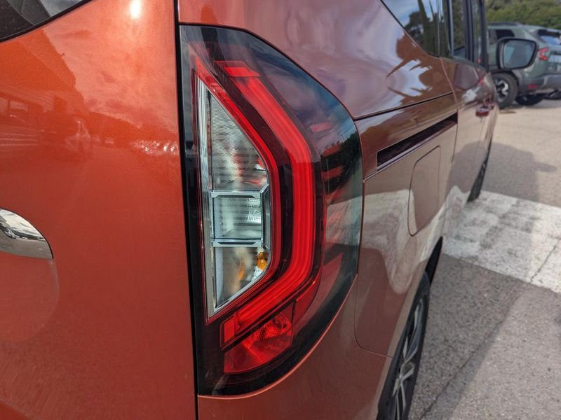 Renault Kangoo 1.5 Blue dCi - 115 BV EDC III COMBI Techno