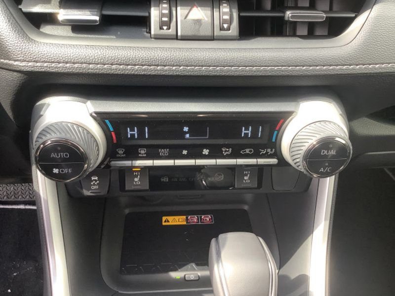 Toyota RAV4 HYBRIDE MY23 218 ch 2WD Dynamic