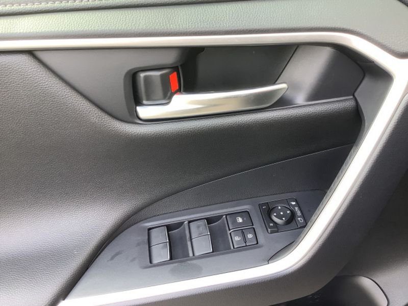 Toyota RAV4 HYBRIDE MY23 218 ch 2WD Dynamic