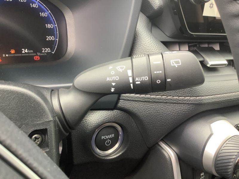 Toyota RAV4 HYBRIDE MY23 218 ch 2WD Dynamic