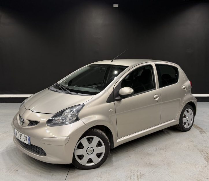 TOYOTA AYGO 1.0 68CV AUTOMATIQUE 2008