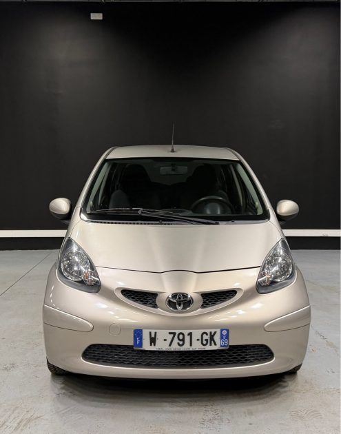 TOYOTA AYGO 1.0 68CV AUTOMATIQUE 2008