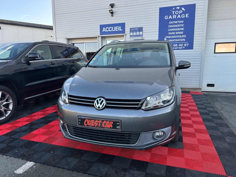 VOLKSWAGEN 7 PLACES TOURAN 2.0 TDI 140CH BLUEMOTION TECHNOLOGY  2011
