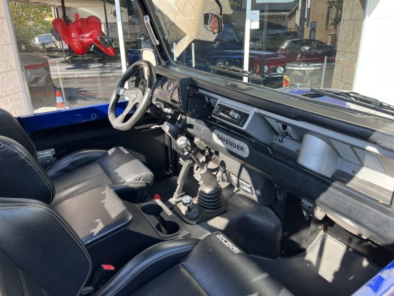 LAND ROVER Defender 90 2,5L SW TD 4X4  1987