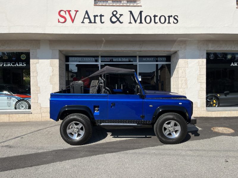 LAND ROVER Defender 90 2,5L SW TD 4X4  1987