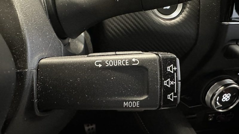 Renault Captur 1.3 TCe Mild Hybrid 140ch RS-Line - Volant chauffant