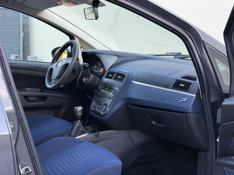 FIAT PUNTO GRANDE 1.3 MJT 75CV ACTIVE 2008 127 000KM