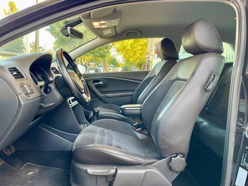 VOLKSWAGEN POLO V 1.4 TDI 105CH SPORTLINE 3P 