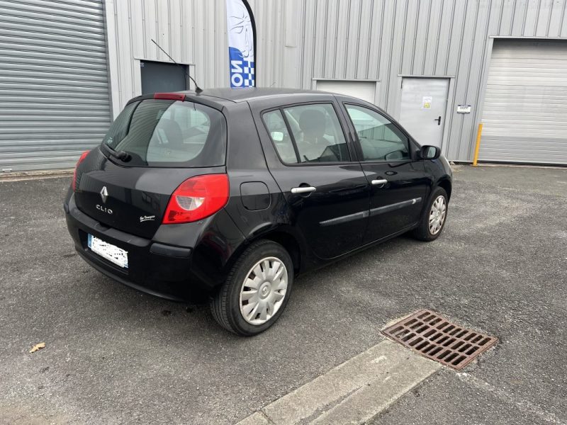 Renault Clio 3 1.5 Dci 70 Ch Garantie 