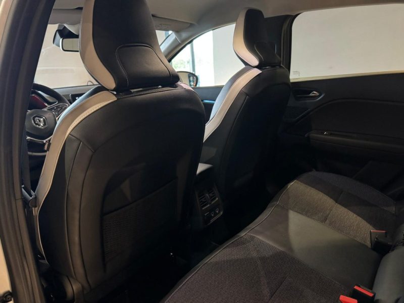 RENAULT CAPTUR 1.6 E-TECH 145CH INTENS / 1ERE MAIN / ENTRETIEN RENAULT COMPLET  2022