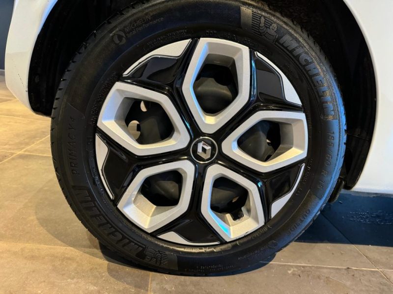 RENAULT TWINGO E-TECH ELECTRIC EQUILIBRE R80 ACHAT INTÉGRAL 2022