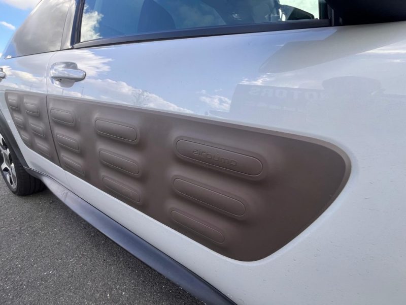 CITROEN C4 CACTUS 1.6 E-HDI 92 SHINE ETG6 - GARANTIE