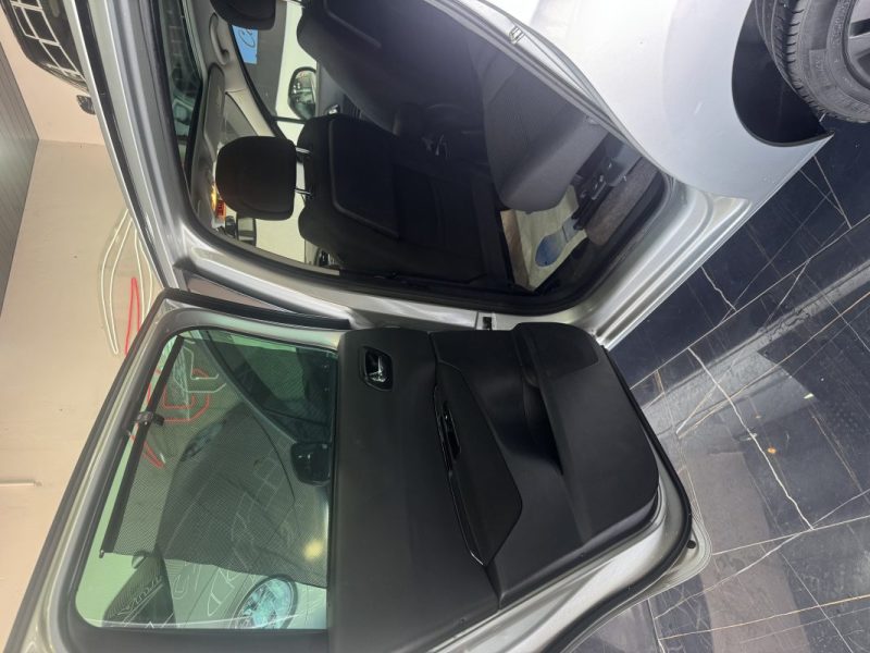 PEUGEOT 5008 1.6 HDI 115 ALLURE 2015