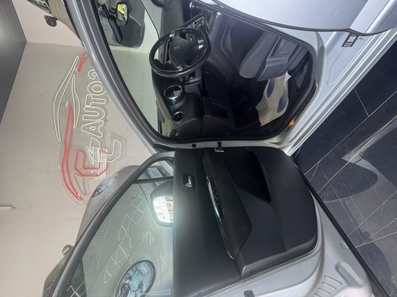 PEUGEOT 5008 1.6 HDI 115 ALLURE 2015