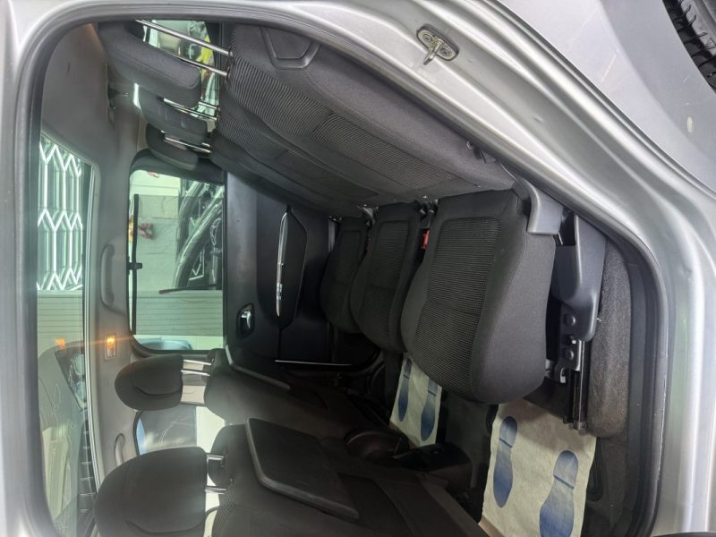 PEUGEOT 5008 1.6 HDI 115 ALLURE 2015