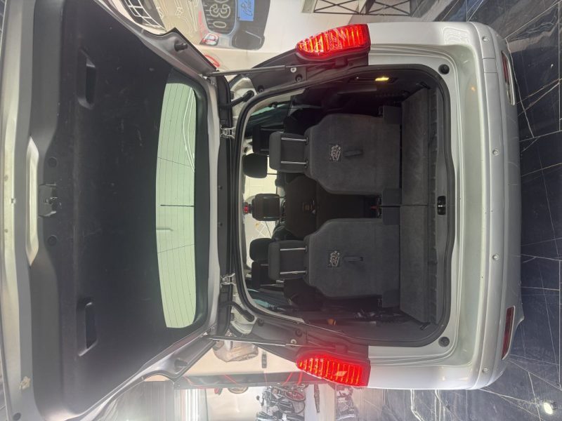 PEUGEOT 5008 1.6 HDI 115 ALLURE 2015