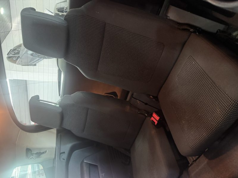 PEUGEOT 5008 1.6 HDI 115 ALLURE 2015