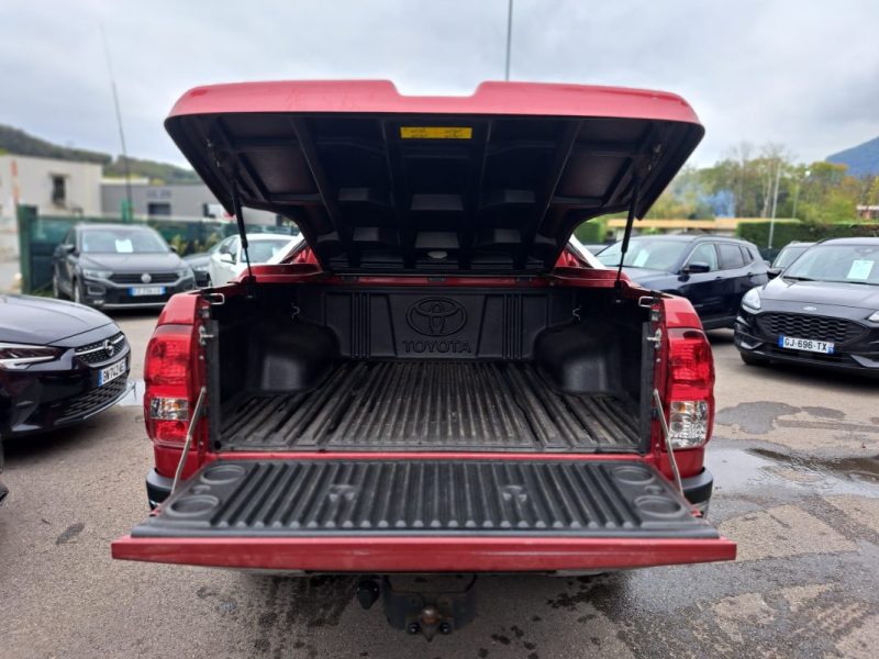 TOYOTA HILUX DOUBLE CABINE  2.4 D-4D 150CV LEGENDE BVA 4X4 COUVRE BENNE  2017