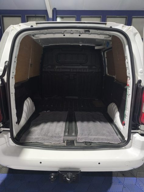 PEUGEOT PEUGEOT PARTNER 1.5 BLUEHDI 130 CV - BOITE AUTOMATIQUE EAT 8 - HISTORIQUE D\'ENTRETIEN - 1.5 BLUEHDI 130 CV  S&S PREMIUM EAT8 , ENTRETIEN OK , CAMERA DE RECUL , BVA 2021