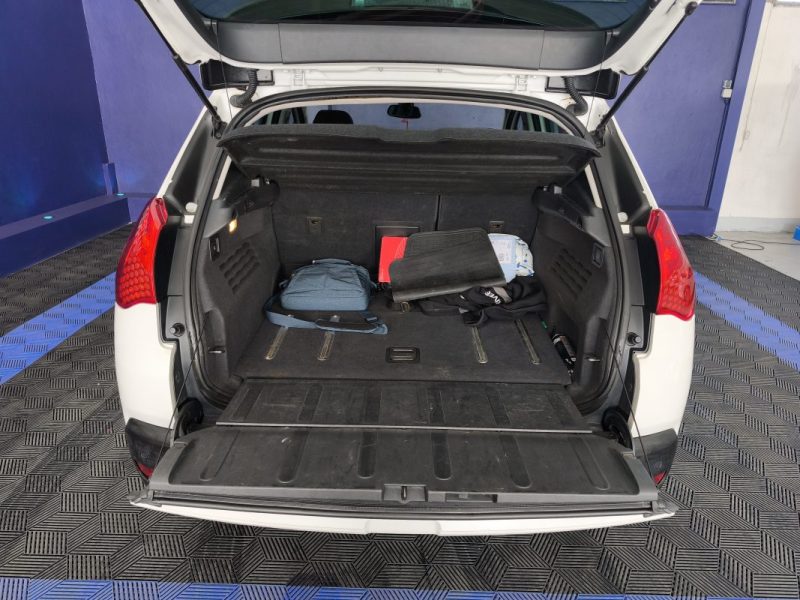 PEUGEOT PEUGEOT 3008 2.0 HYBRIDE DIESEL 163 CV - FINITION FELINE - BOITE AUTOMATIQUE  2.0 HDI HYBRIDE DIESEL 163 CV FELINE ,  BOITE AUTOMATIQUE , DIESEL 2012