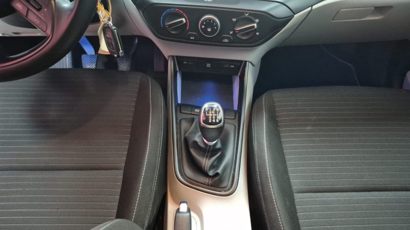 HYUNDAI I 20 BERLINE 1.0 100ch 48V BUSINESS/1 ERE MAIN/EXPORT ALGERIE TUNISIE 12490 HT